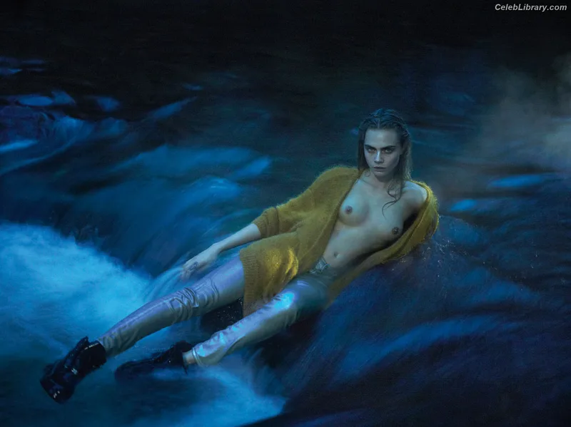 Cara Delevingne photo 20 of 1469