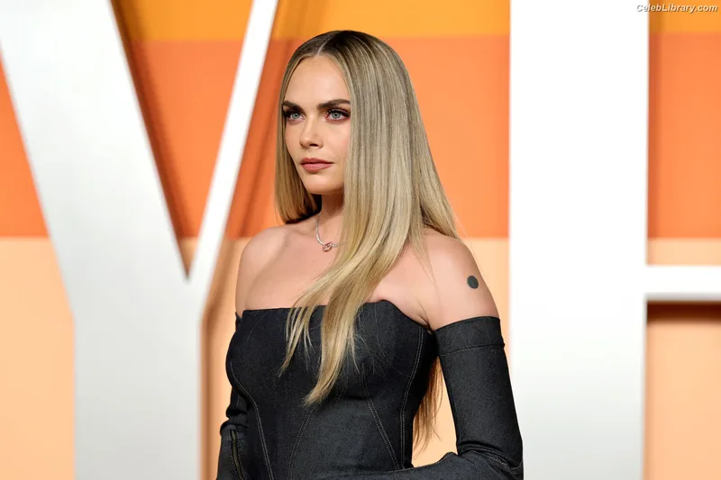 Cara Delevingne photo 1 of 1469