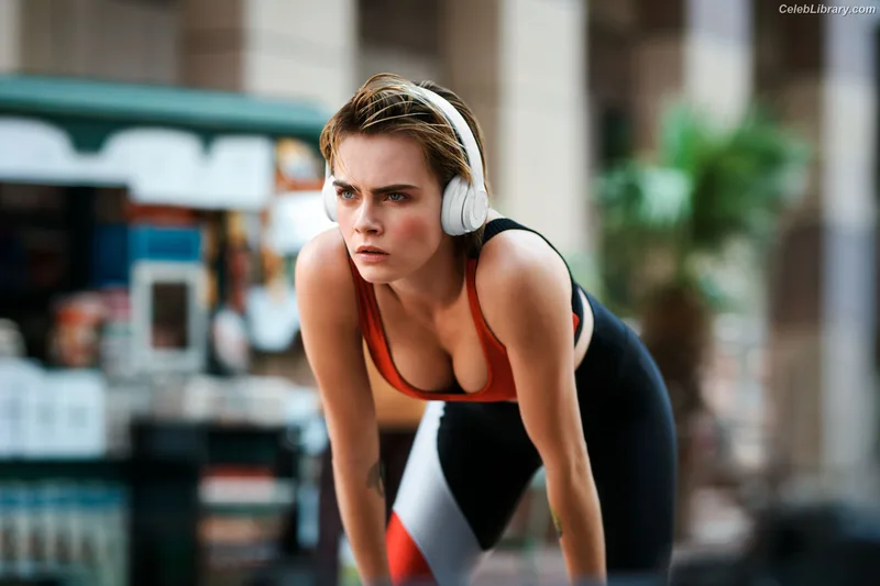 Cara Delevingne photo 10 of 1469