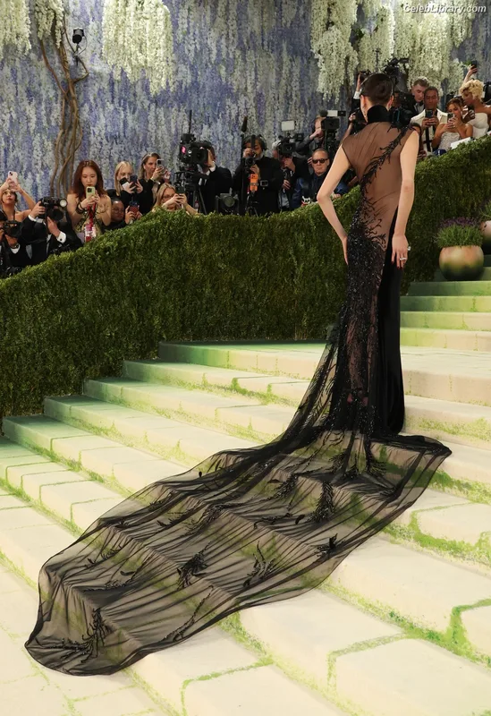 Cara Delevingne photo 17 of 1469