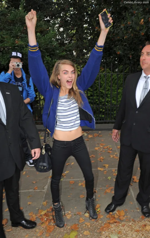 Cara Delevingne photo 13 of 1469