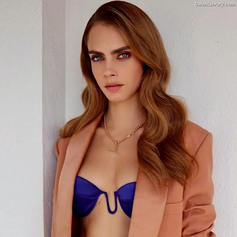 Cara Delevingne photo 9 of 1469
