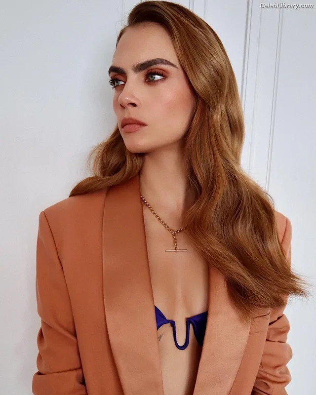 Cara Delevingne photo 13 of 1469