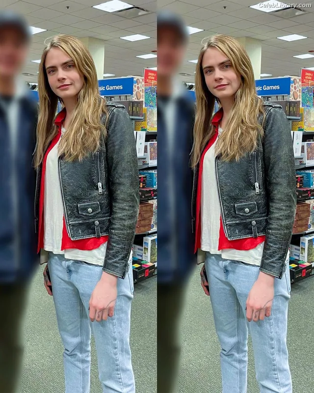 Cara Delevingne photo 5 of 1469