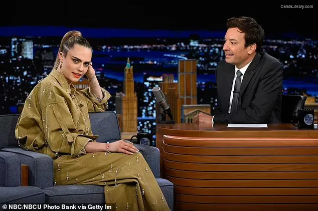 Cara Delevingne photo 21 of 1469