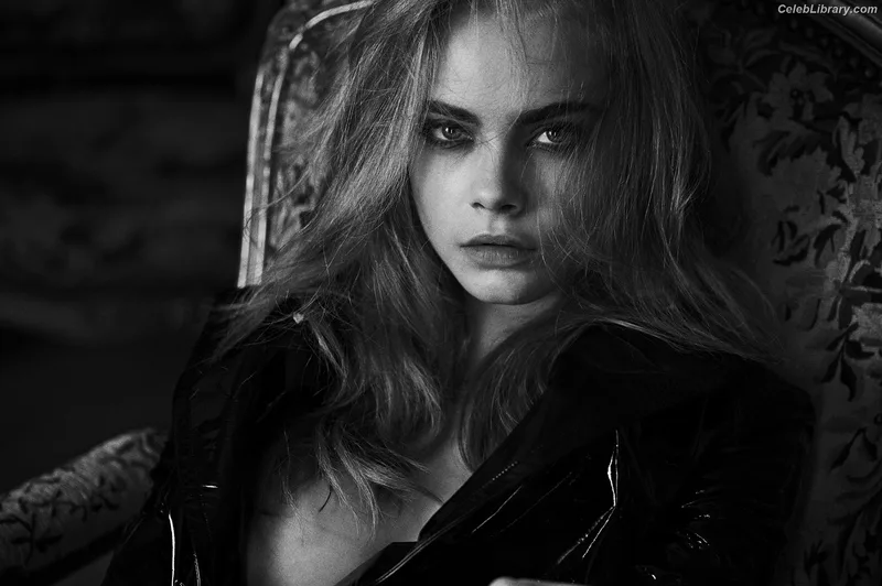 Cara Delevingne photo 2 of 1469