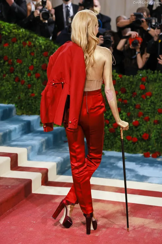 Cara Delevingne photo 5 of 1469