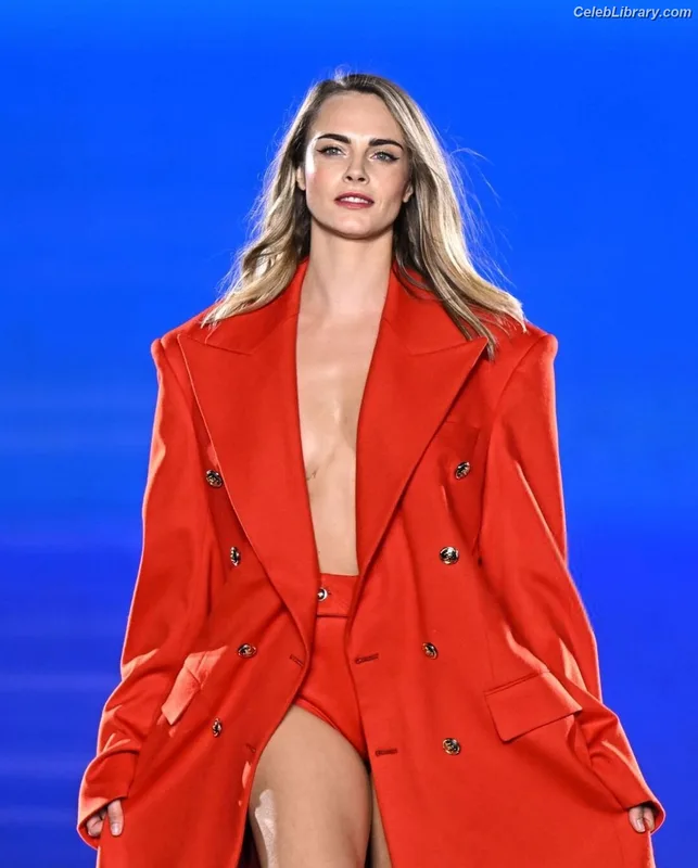 Cara Delevingne photo 12 of 1469