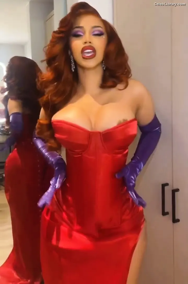 Cardi B photo 6 of 528