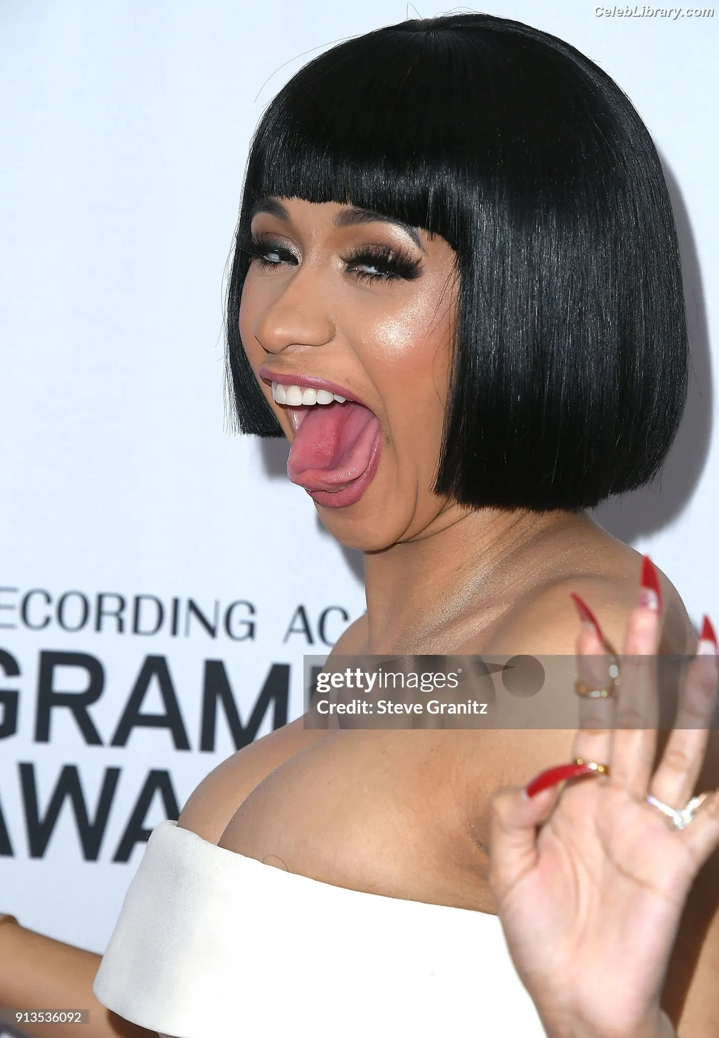 Cardi B photo 10 of 528