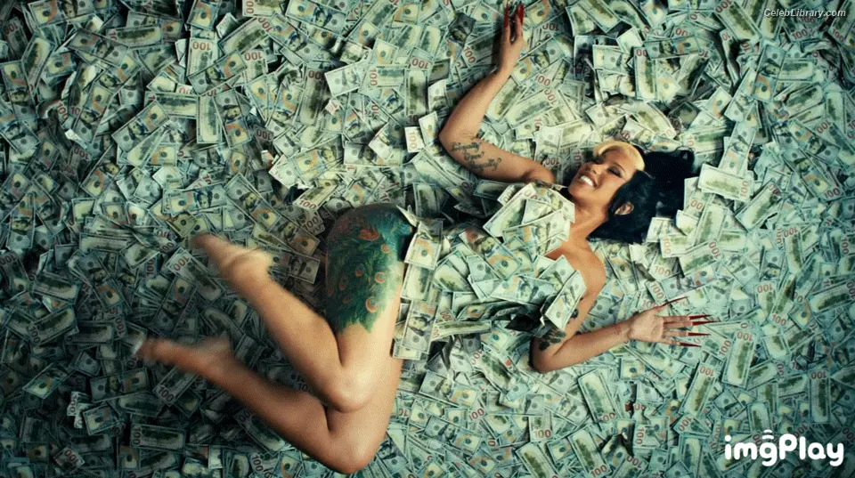 Cardi B photo 22 of 528