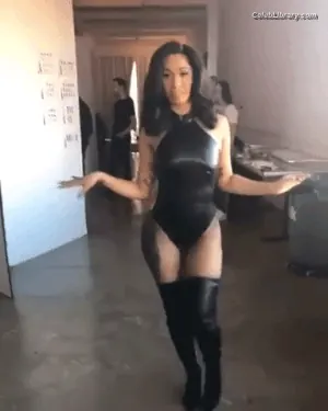 Cardi B photo 20 of 528