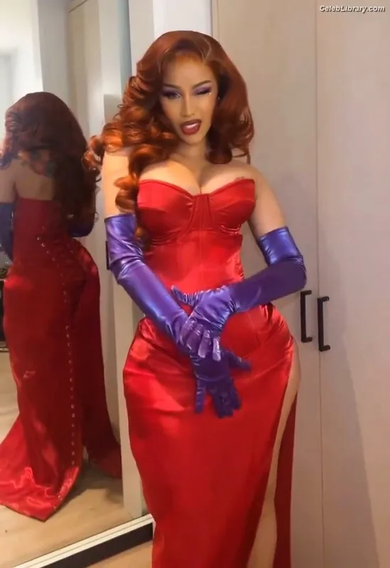 Cardi B photo 3 of 497