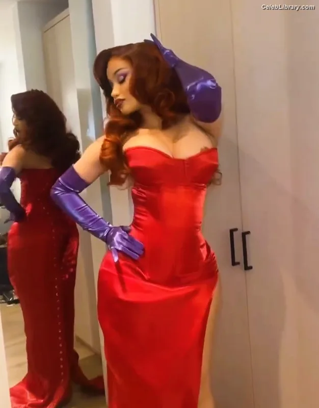Cardi B photo 5 of 497