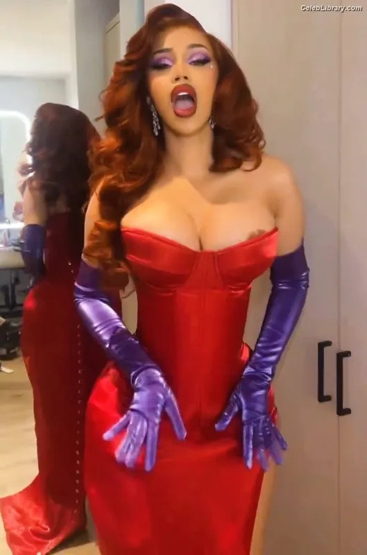 Cardi B photo 7 of 497