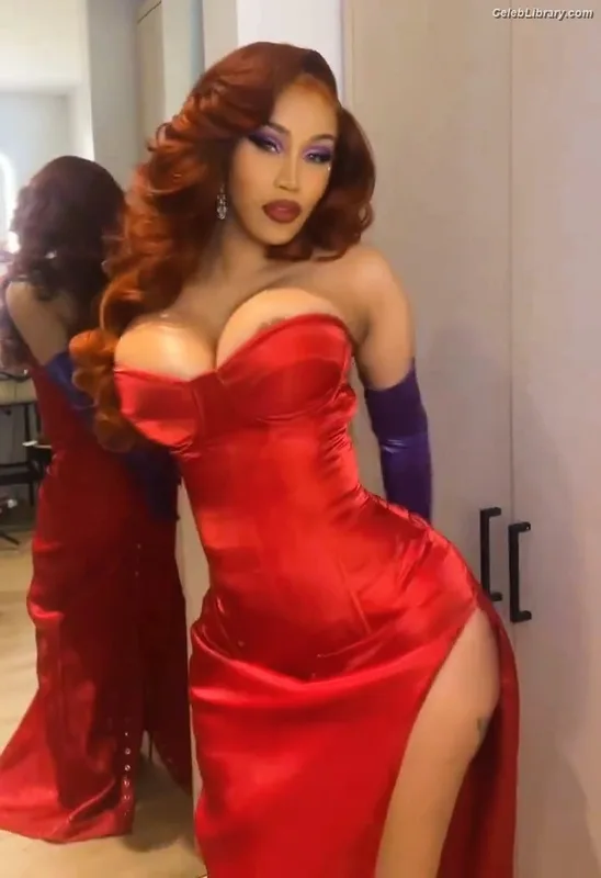 Cardi B photo 8 of 497
