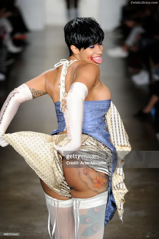 Cardi B photo 14 of 497