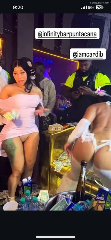 Cardi B photo 18 of 497