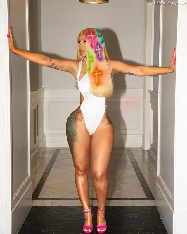 Cardi B photo 23 of 497