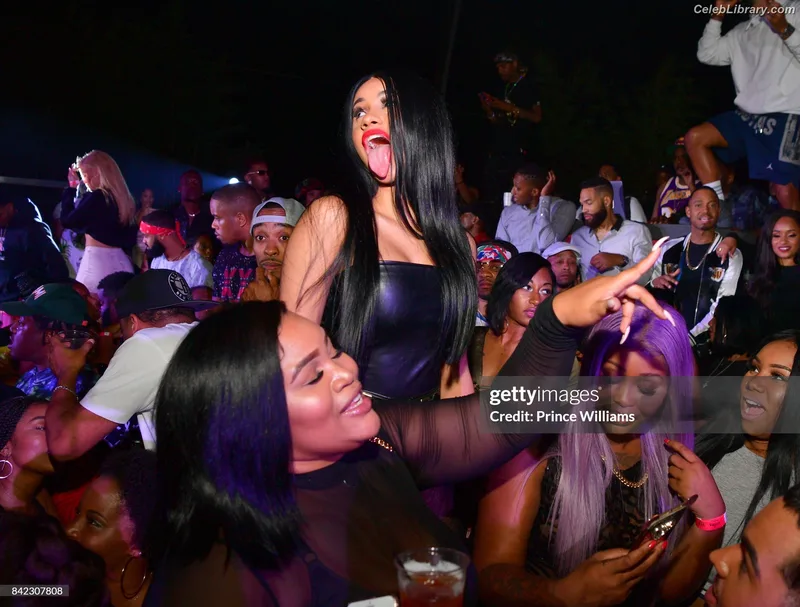 Cardi B photo 6 of 497