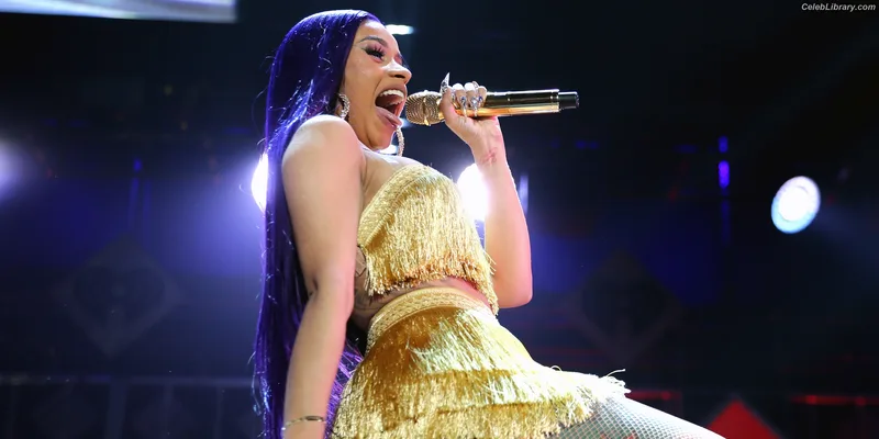 Cardi B photo 13 of 497