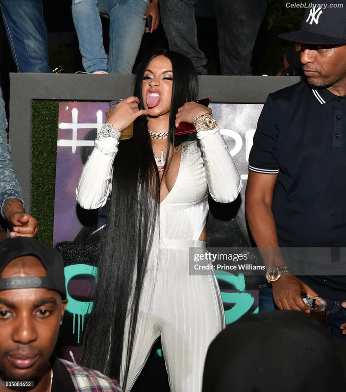 Cardi B photo 24 of 497