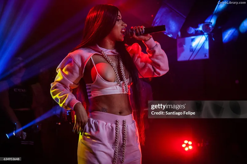 Cardi B photo 10 of 497