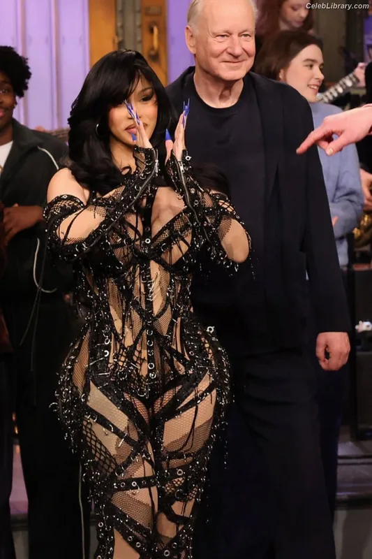 Cardi B photo 11 of 497