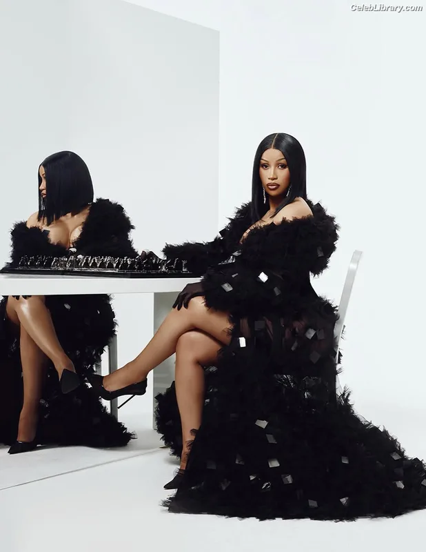 Cardi B photo 21 of 497