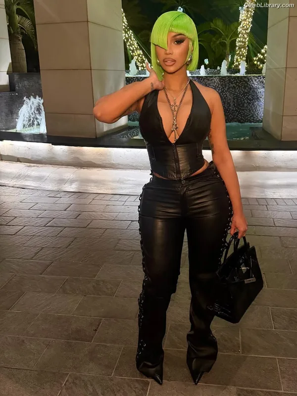 Cardi B photo 14 of 497