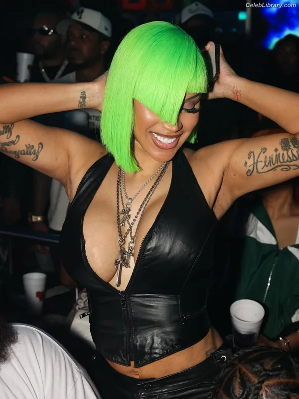 Cardi B photo 6 of 497