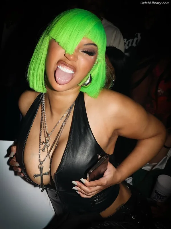 Cardi B photo 7 of 497