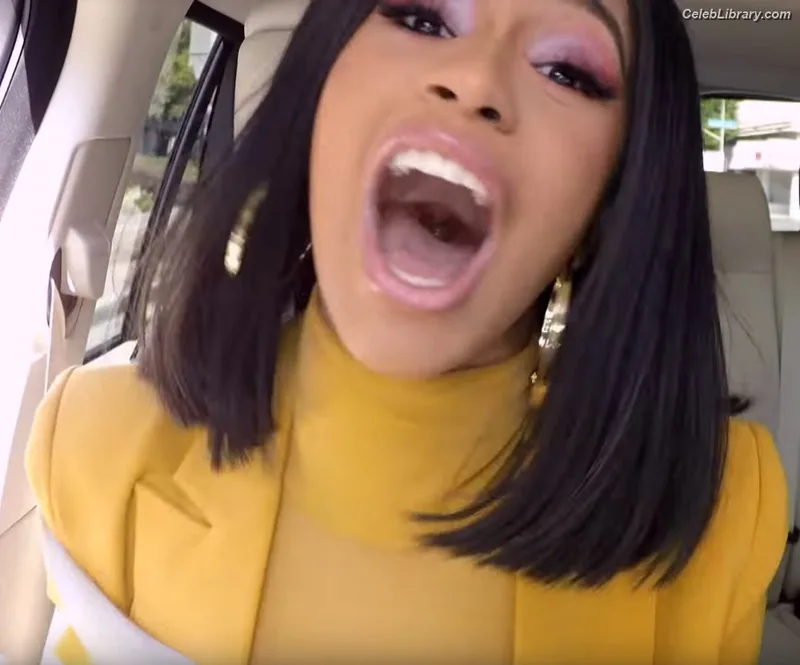 Cardi B photo 2 of 497