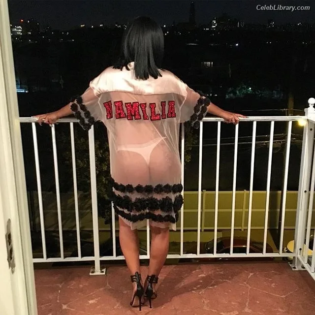 Cardi B photo 6 of 497