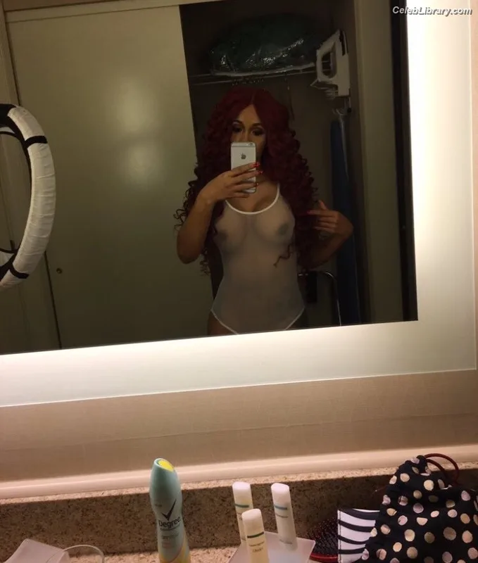 Cardi B photo 8 of 497