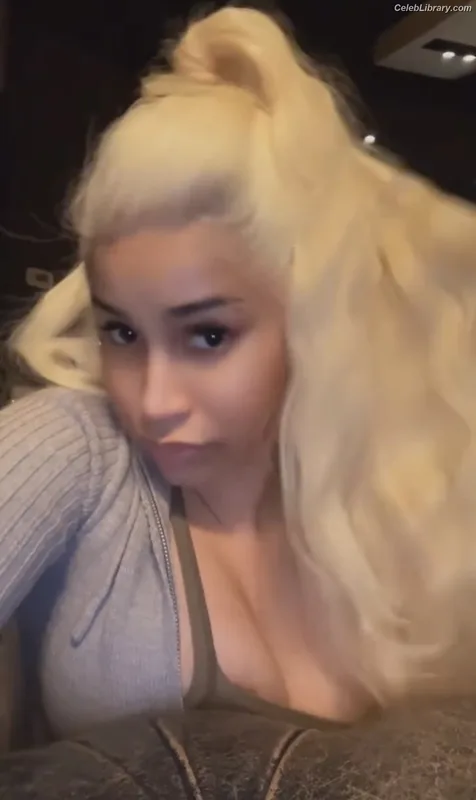 Cardi B photo 13 of 497
