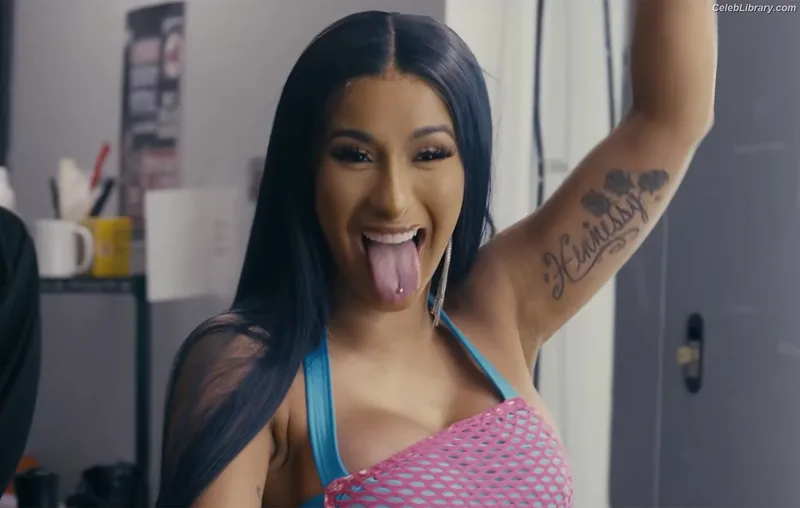Cardi B photo 2 of 497