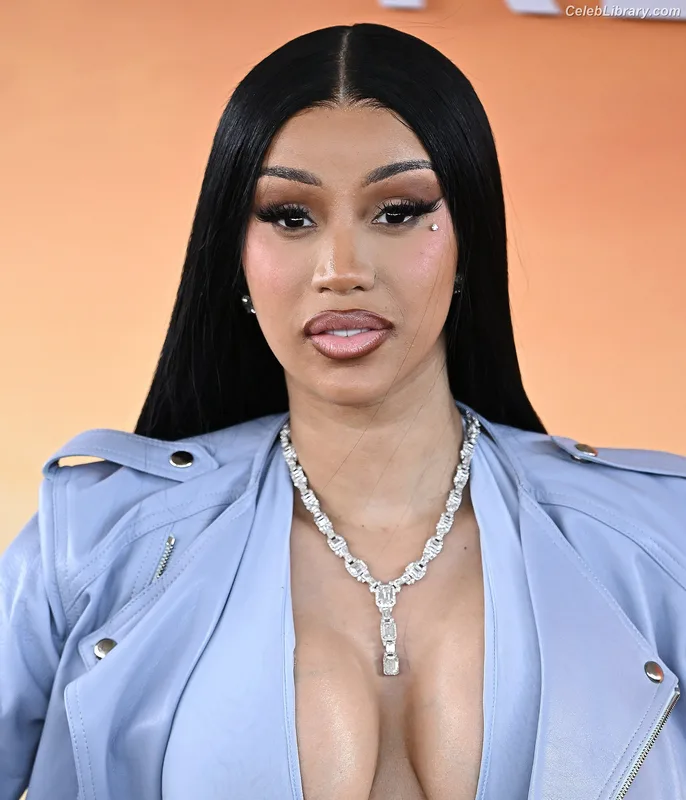 Cardi B photo 6 of 497
