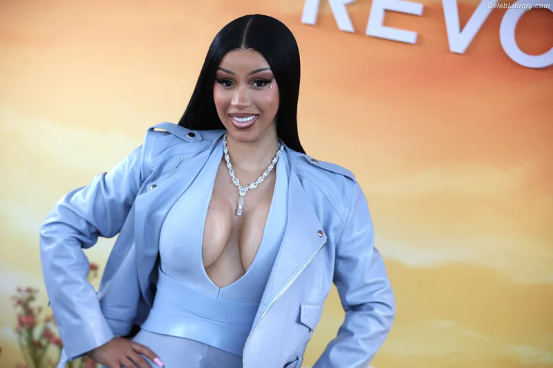 Cardi B photo 10 of 497