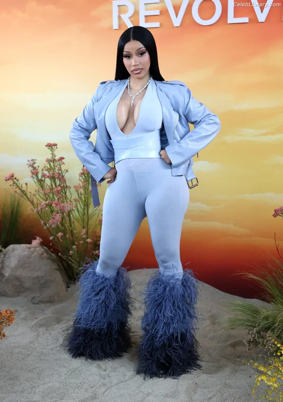 Cardi B photo 1 of 497