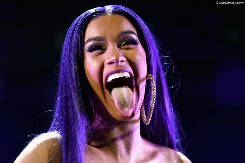 Cardi B photo 19 of 497