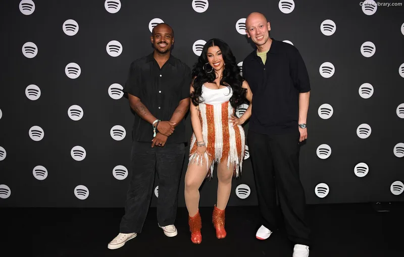 Cardi B photo 12 of 497