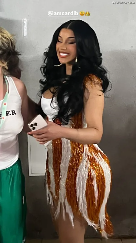 Cardi B photo 16 of 497
