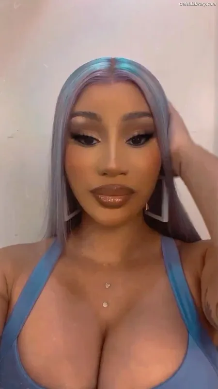 Cardi B photo 12 of 497