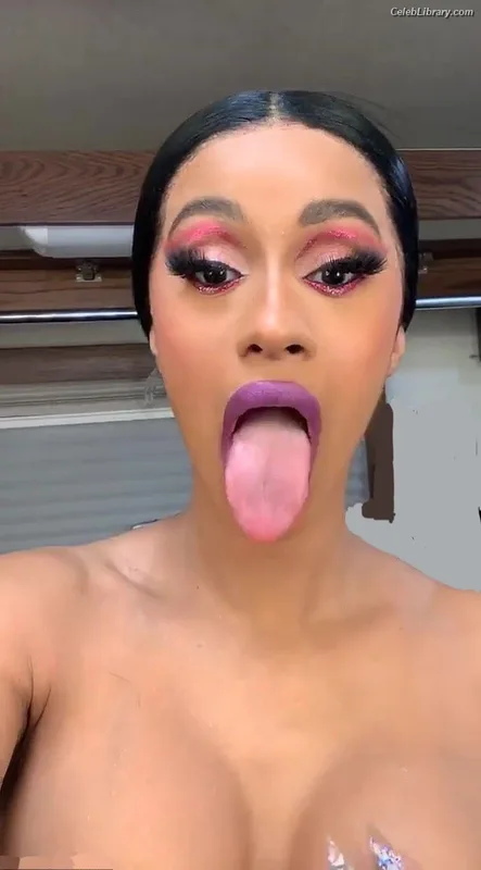 Cardi B photo 14 of 497