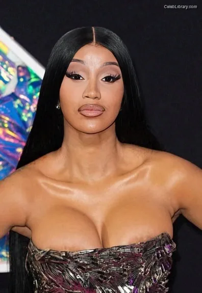 Cardi B photo 21 of 497