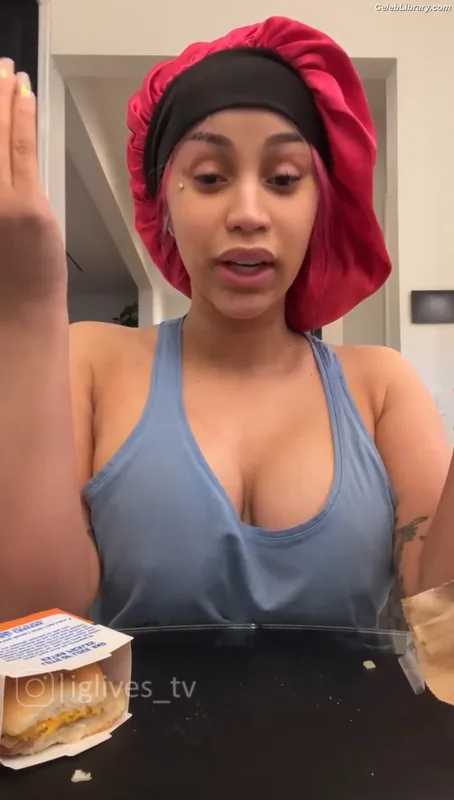 Cardi B photo 9 of 497