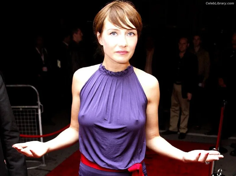 Carice Van Houten photo 5 of 34