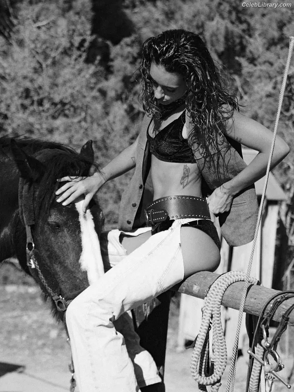 Carla Guetta photo 18 of 1031