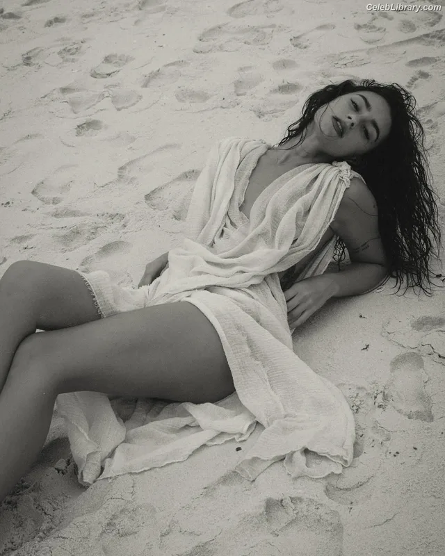 Carla Guetta photo 16 of 1031